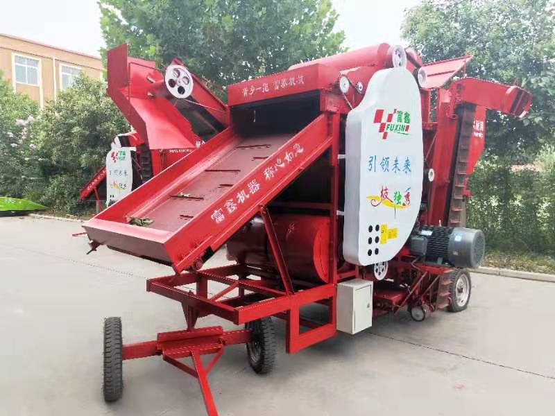1260型花生摘果機